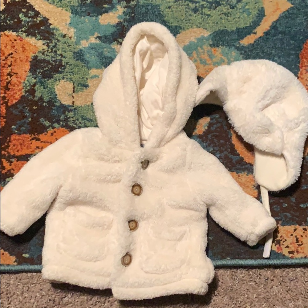 Baby coat and hat